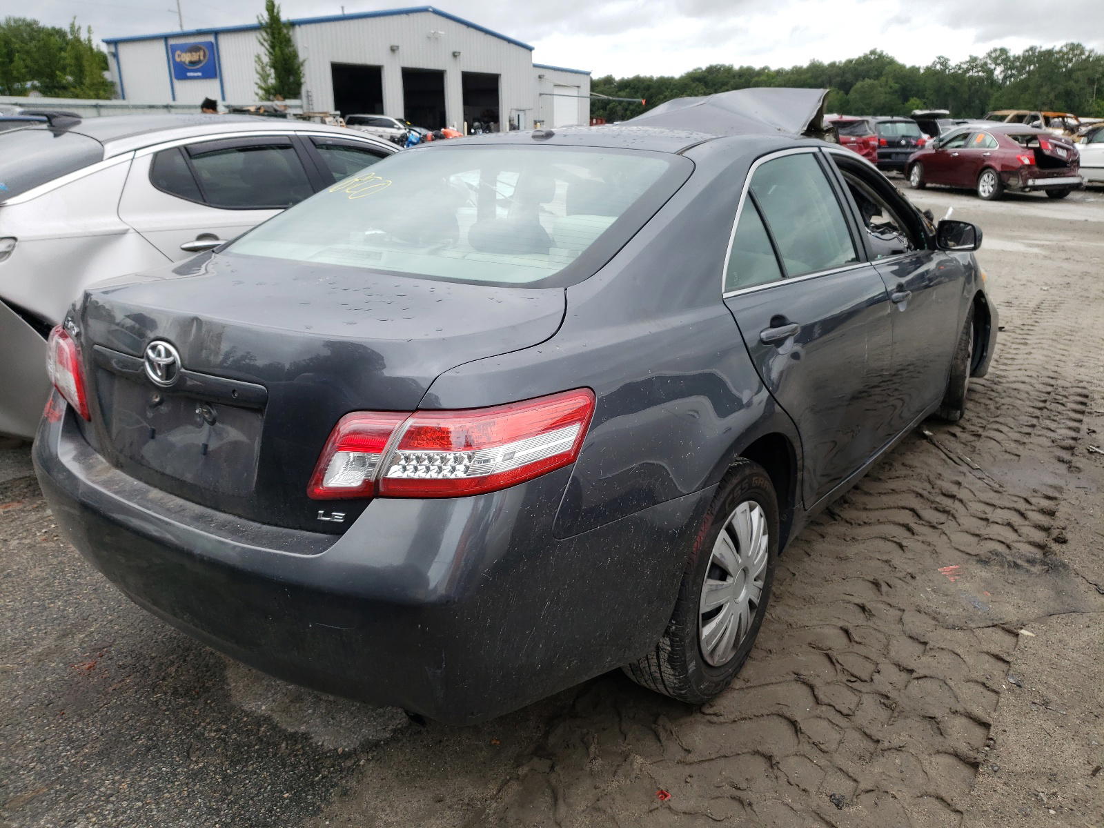 Photo 4 from auction – 2010 TOYOTA CAMRY BASE with VIN 4T1BF3EK6AU095477