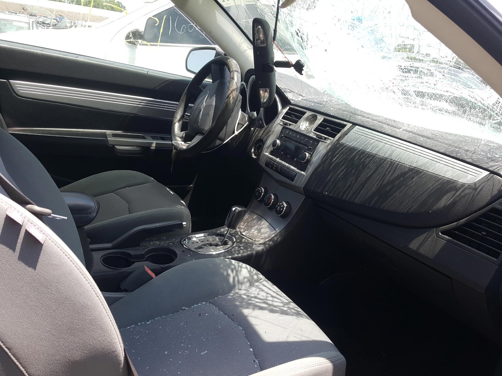 Photo 5 from auction – 2010 CHRYSLER SEBRING TO with VIN 1C3BC5ED0AN216478