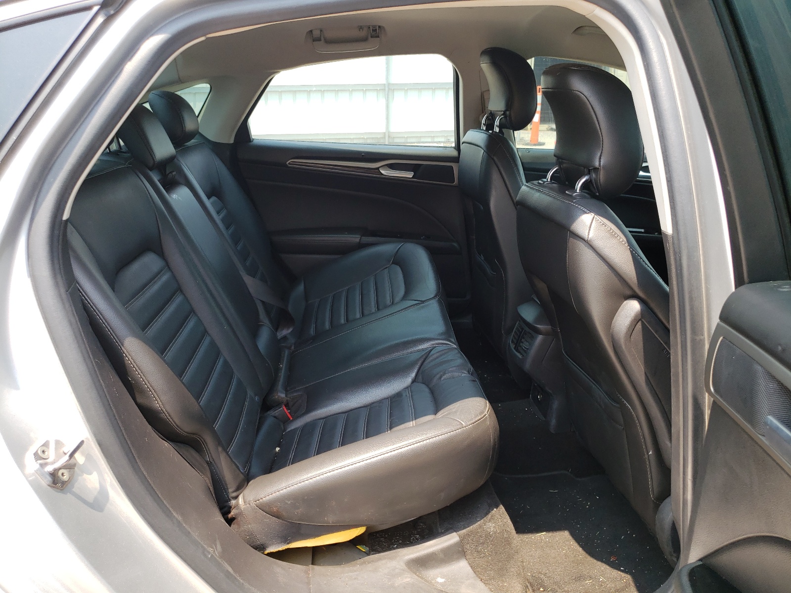 Photo 6 from auction – 2013 FORD FUSION SE with VIN 3FA6P0HR9DR245335