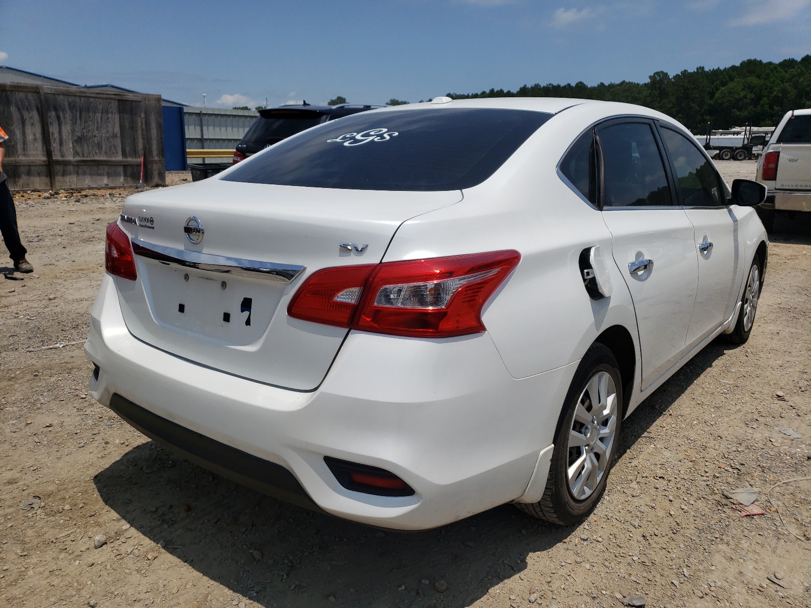 Photo 4 from auction – 2016 NISSAN SENTRA S with VIN 3N1AB7AP1GY240454