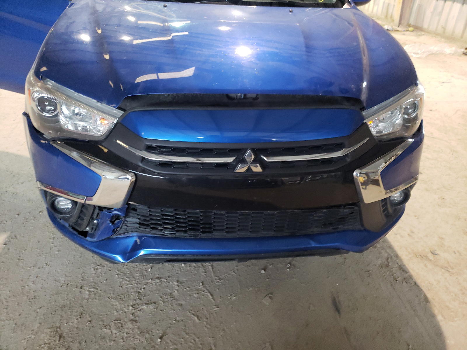 Photo 9 from auction – 2018 MITSUBISHI OUTLANDER with VIN JA4AP3AU9JZ024985