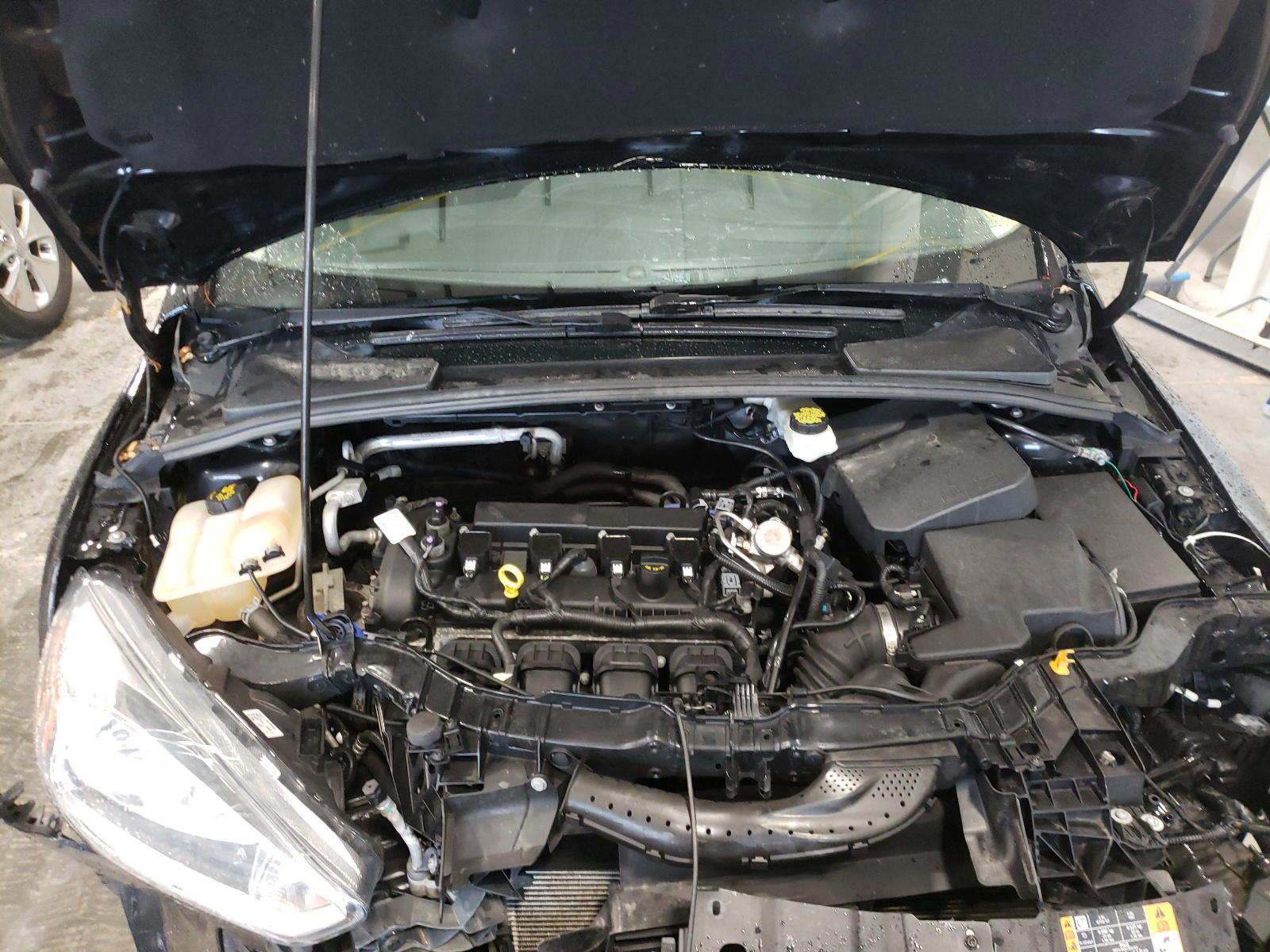 Photo 7 from auction – 2017 FORD FOCUS S with VIN 1FADP3E2XHL243145