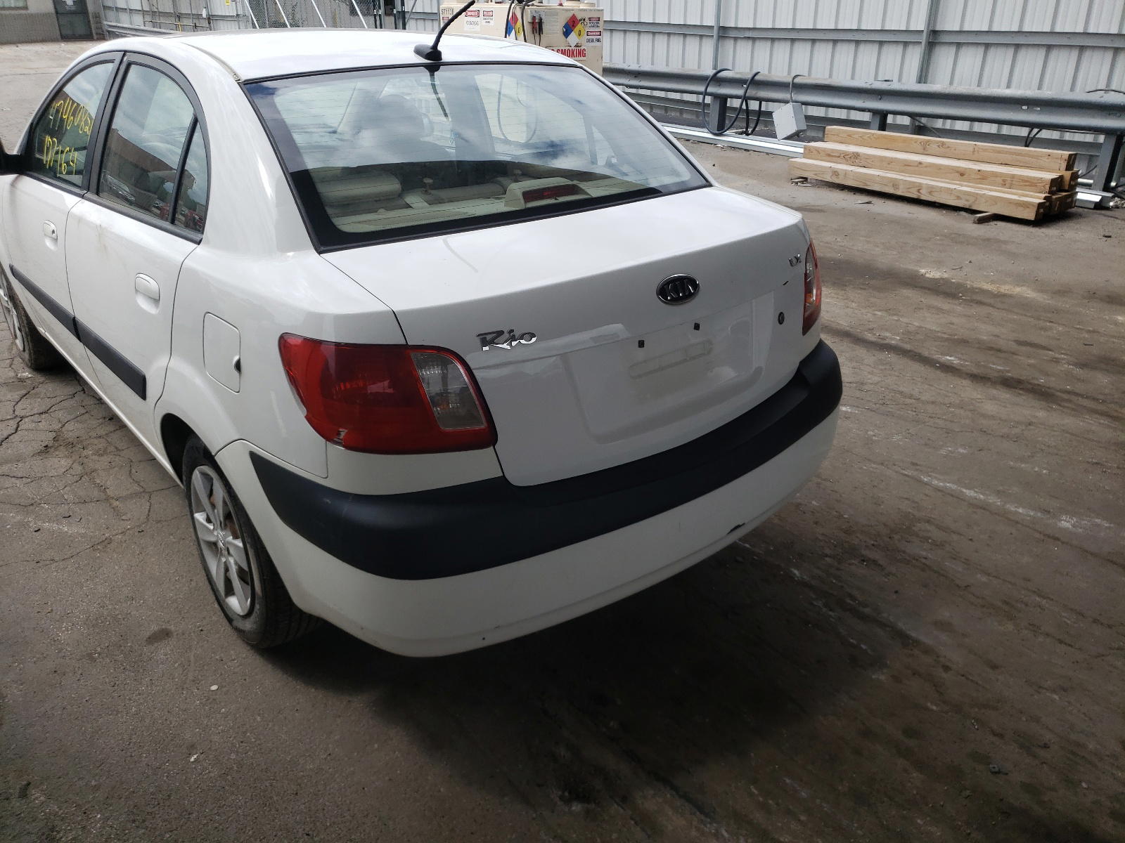 Photo 9 from auction – 2009 KIA RIO BASE with VIN KNADE223796504543