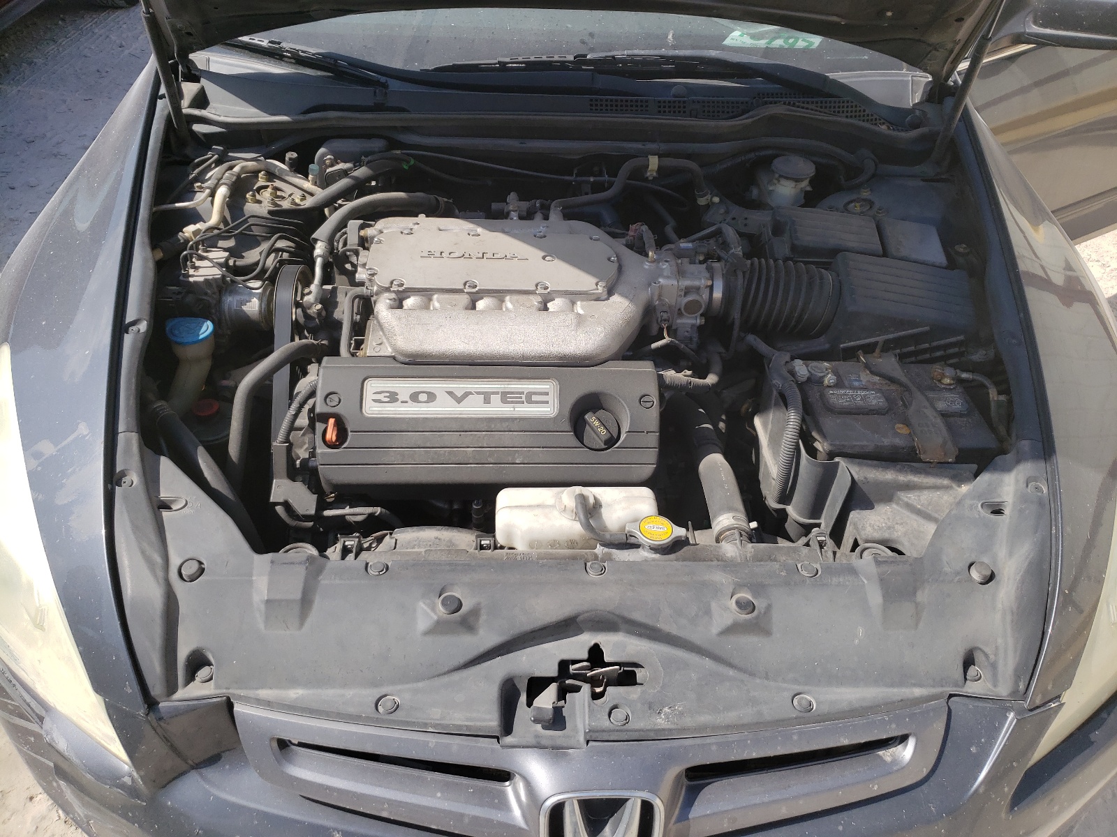 Photo 7 from auction – 2004 HONDA ACCORD with VIN 1HGCM66514A047420