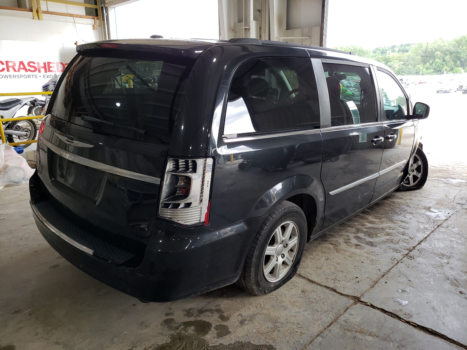 Photo 4 from auction – 2011 CHRYSLER TOWN & COU with VIN 2A4RR5DG1BR733260