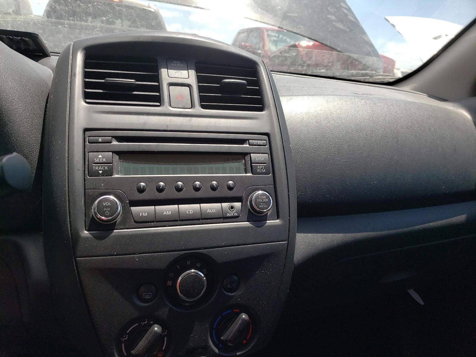 Photo 9 from auction – 2016 NISSAN VERSA S with VIN 3N1CN7AP3GL883238