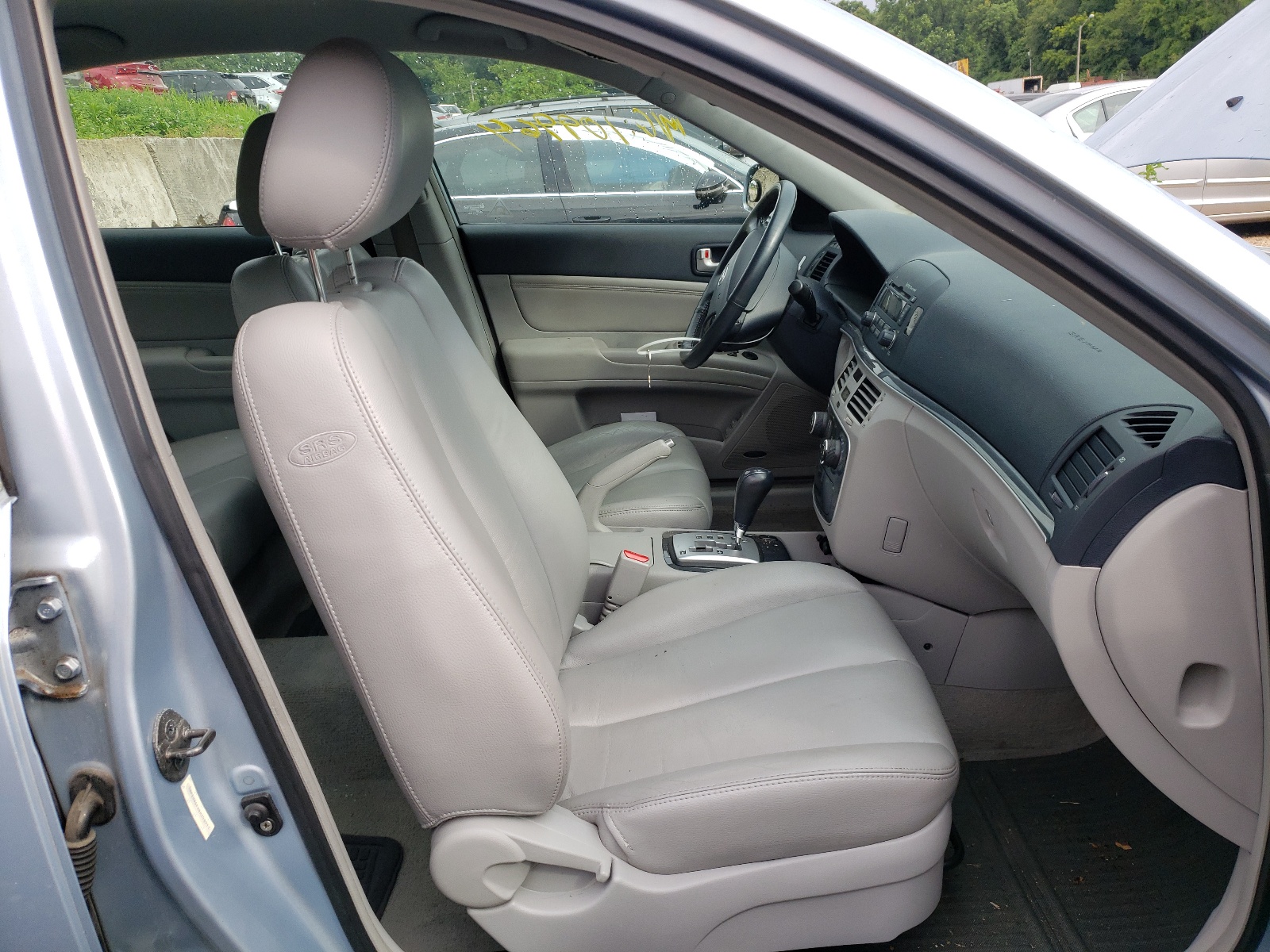 Photo 5 from auction – 2008 HYUNDAI SONATA SE with VIN 5NPEU46FX8H298911