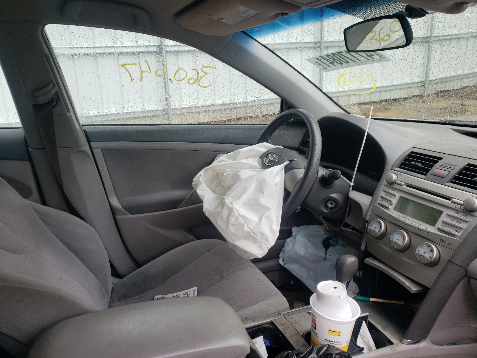 Photo 5 from auction – 2010 TOYOTA CAMRY BASE with VIN 4T1BF3EK5AU054760