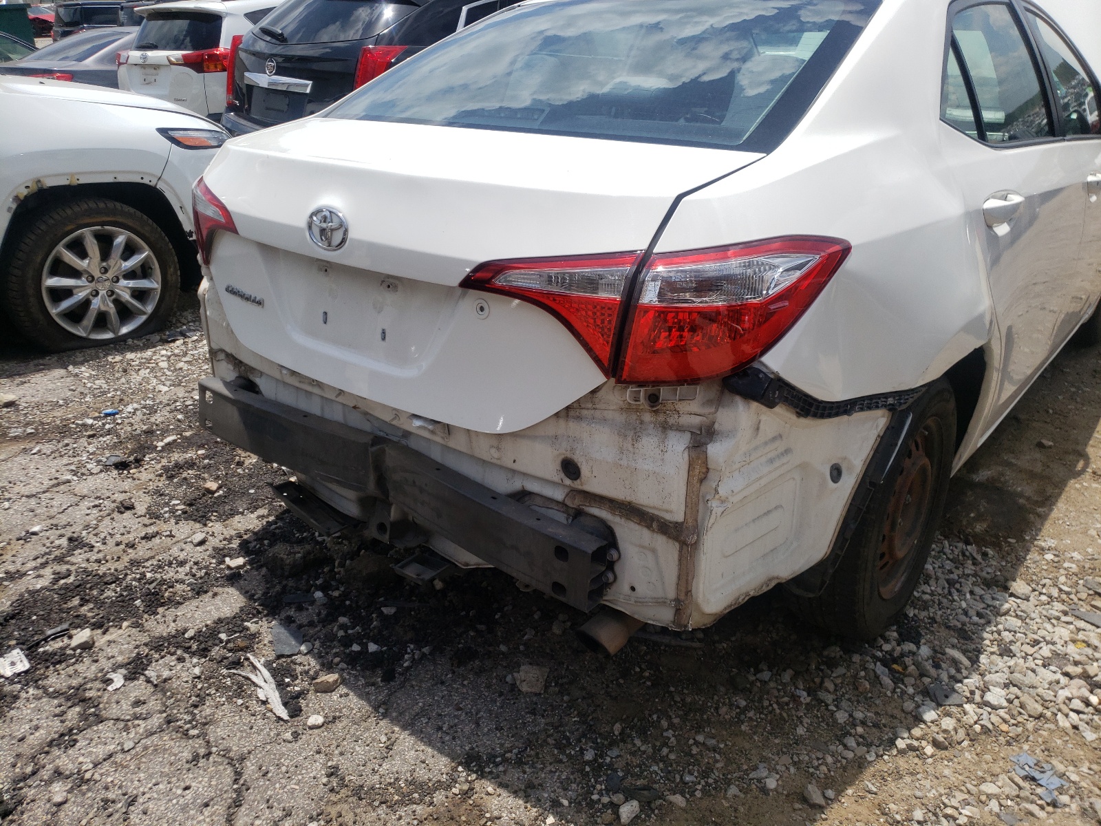 Photo 9 from auction – 2014 TOYOTA COROLLA L with VIN 5YFBURHE0EP160670