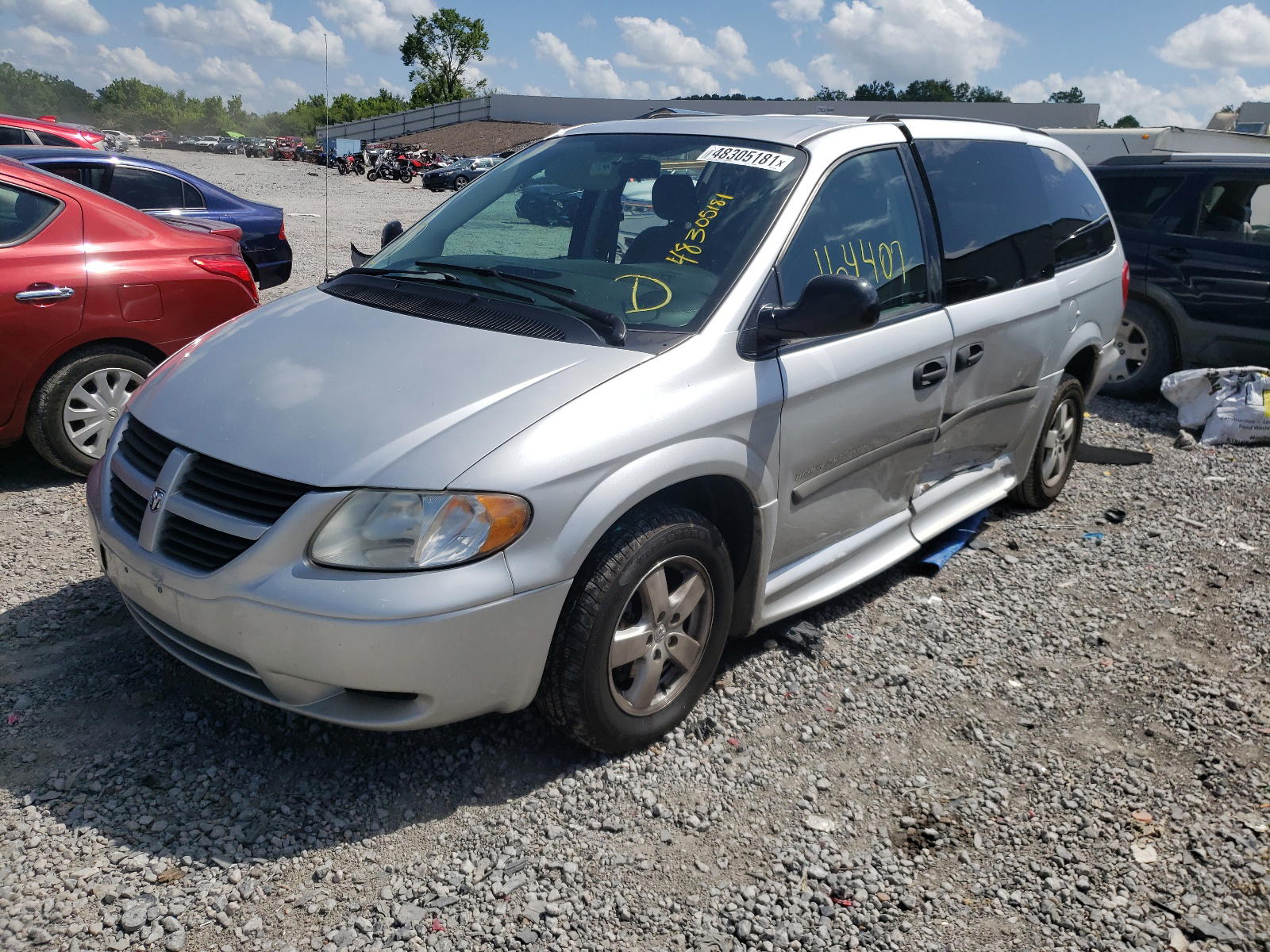 Photo 2 from auction – 2006 DODGE GRAND CARA with VIN 1D4GP24R76B726758