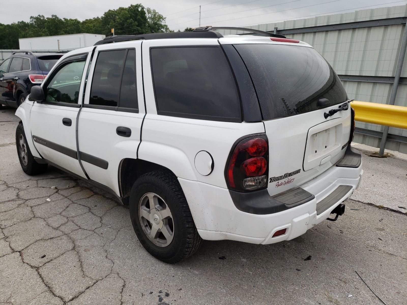 Photo 3 from auction – 2004 CHEVROLET TRAILBLAZE with VIN 1GNDT13S342122977