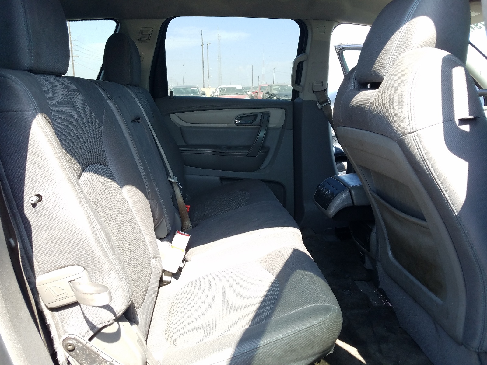 Foto 6 de la subasta – 2016 CHEVROLET TRAVERSE L con VIN 1GNKRFKD2GJ299780