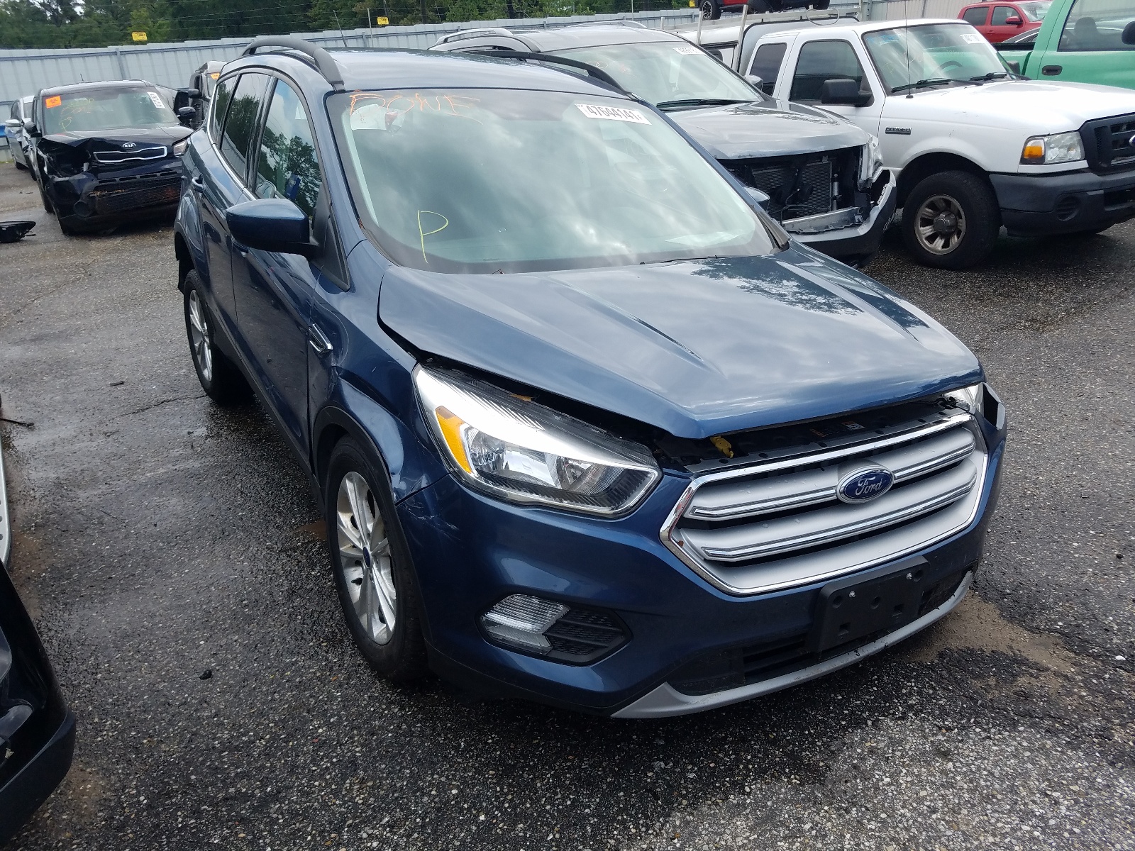 FORD ESCAPE SE 2018 z numerem VIN 1FMCU9GD3JUB12943 - Zdjęcie z aukcji