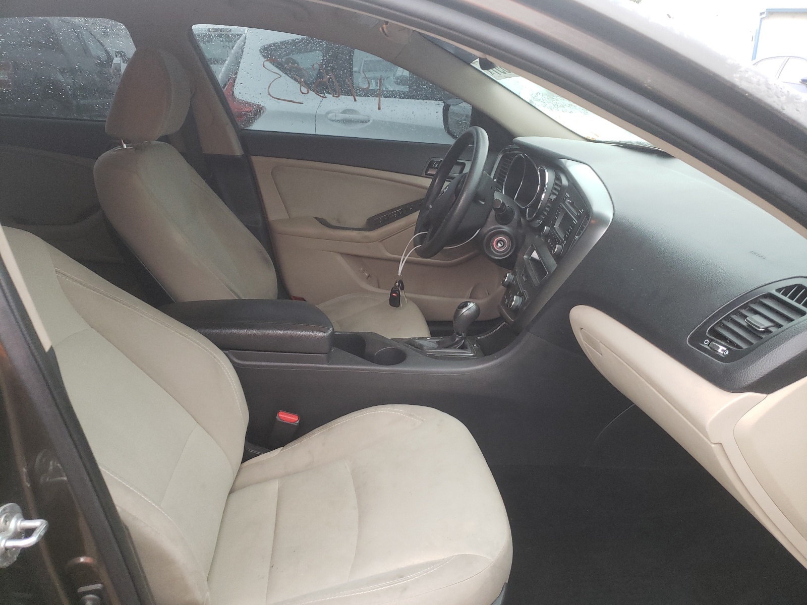 Photo 5 from auction – 2013 KIA OPTIMA LX with VIN 5XXGM4A7XDG129261