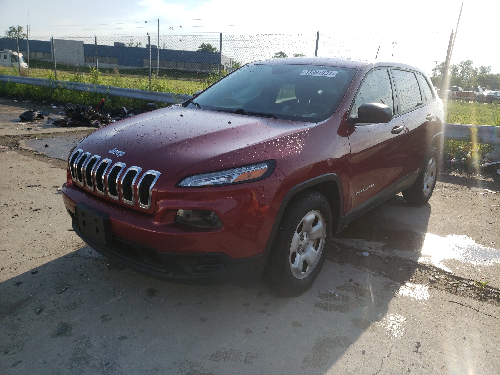 Photo 2 from auction – 2015 JEEP CHEROKEE S with VIN 1C4PJLAB2FW669972