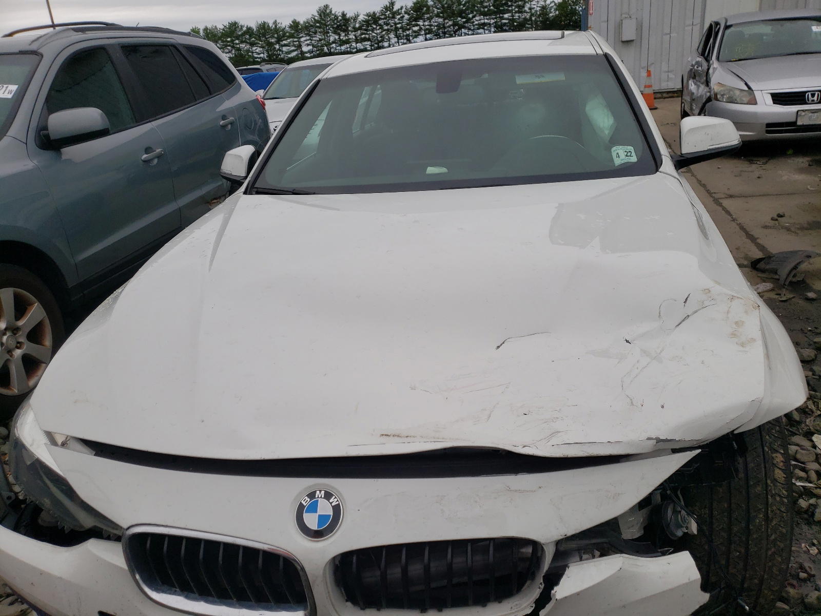 Photo 7 from auction – 2017 BMW 330 XI with VIN WBA8D9C35HA005425