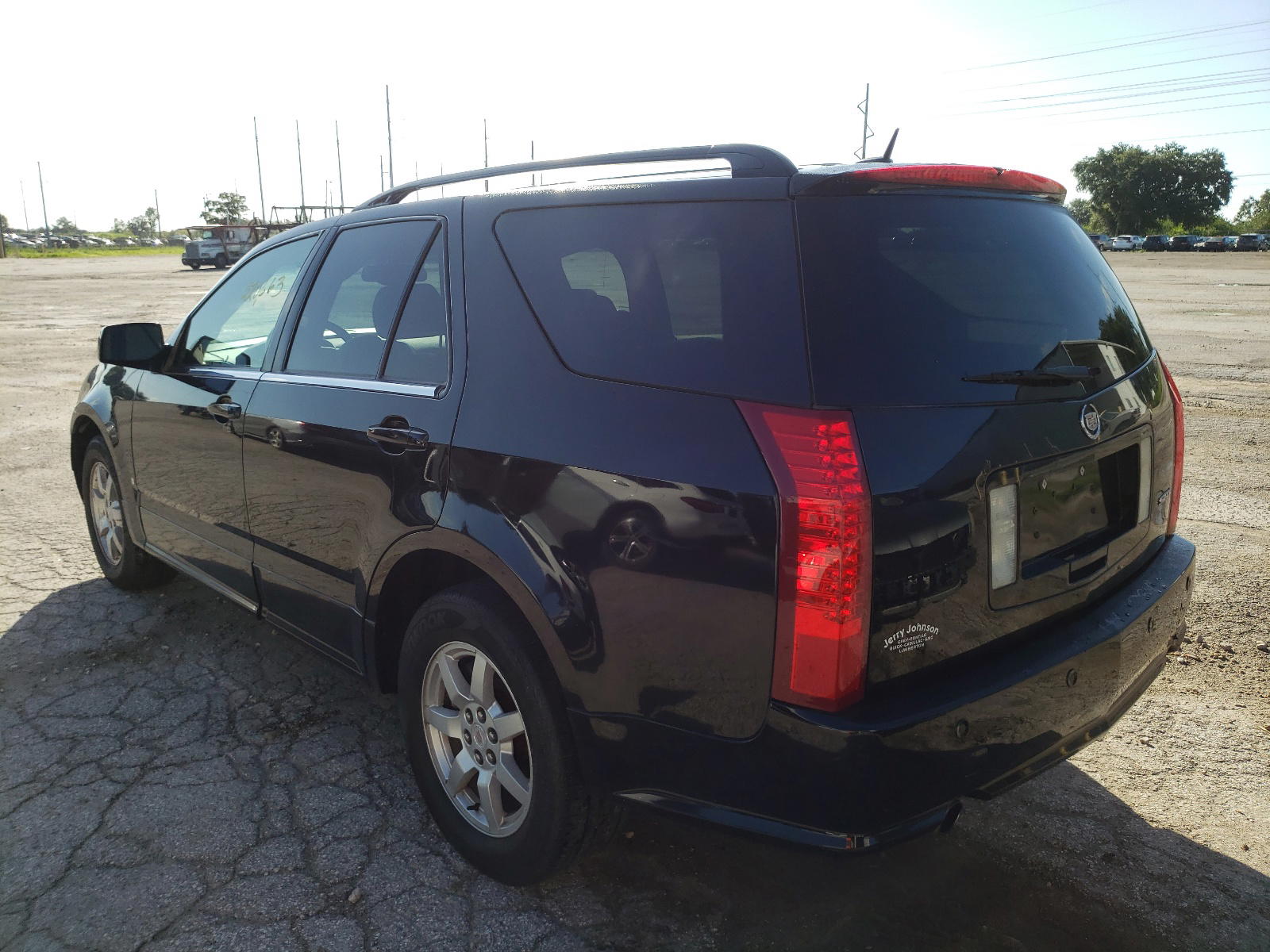 Photo 3 from auction – 2009 CADILLAC SRX with VIN 1GYEE637590101304