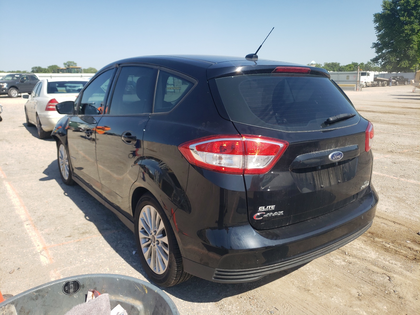 Photo 3 from auction – 2018 FORD C-MAX SE with VIN 1FADP5AU0JL102450
