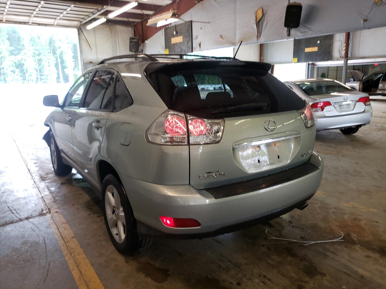 Photo 3 from auction – 2006 LEXUS RX 330 with VIN 2T2HA31U46C109087