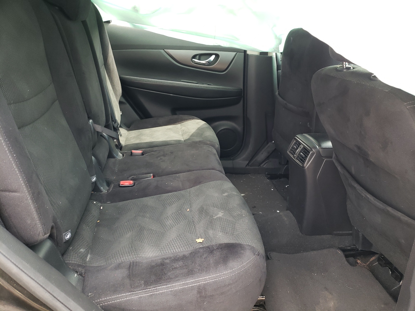 Photo 6 from auction – 2016 NISSAN ROGUE S with VIN 5N1AT2MV9GC738073