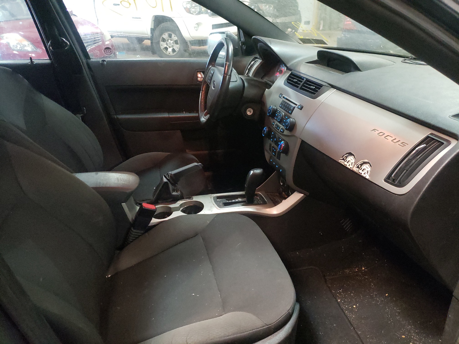 Photo 5 from auction – 2010 FORD FOCUS SES with VIN 1FAHP3GN4AW245471