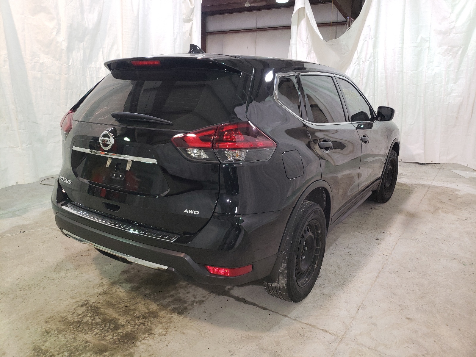 Photo 4 from auction – 2019 NISSAN ROGUE S with VIN 5N1AT2MV5KC825834