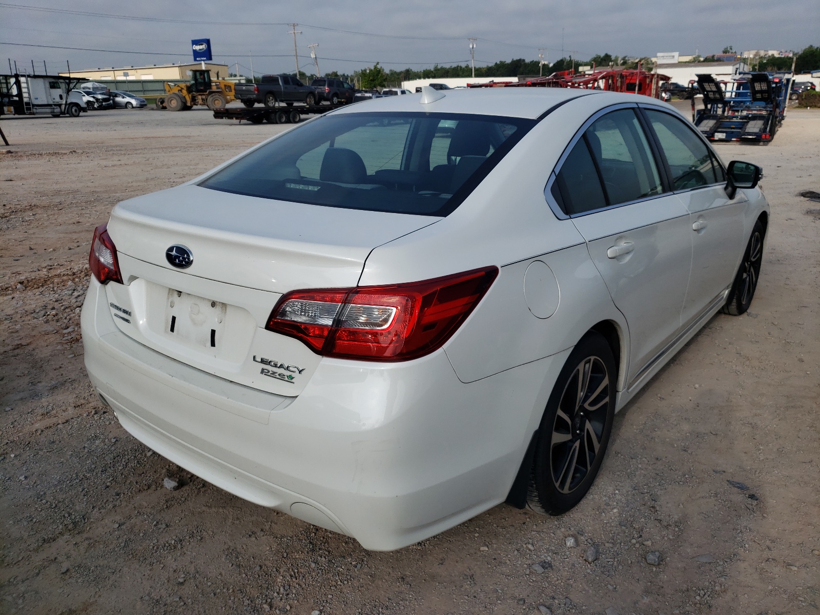 Photo 4 from auction – 2017 SUBARU LEGACY SPO with VIN 4S3BNAR68H3009871