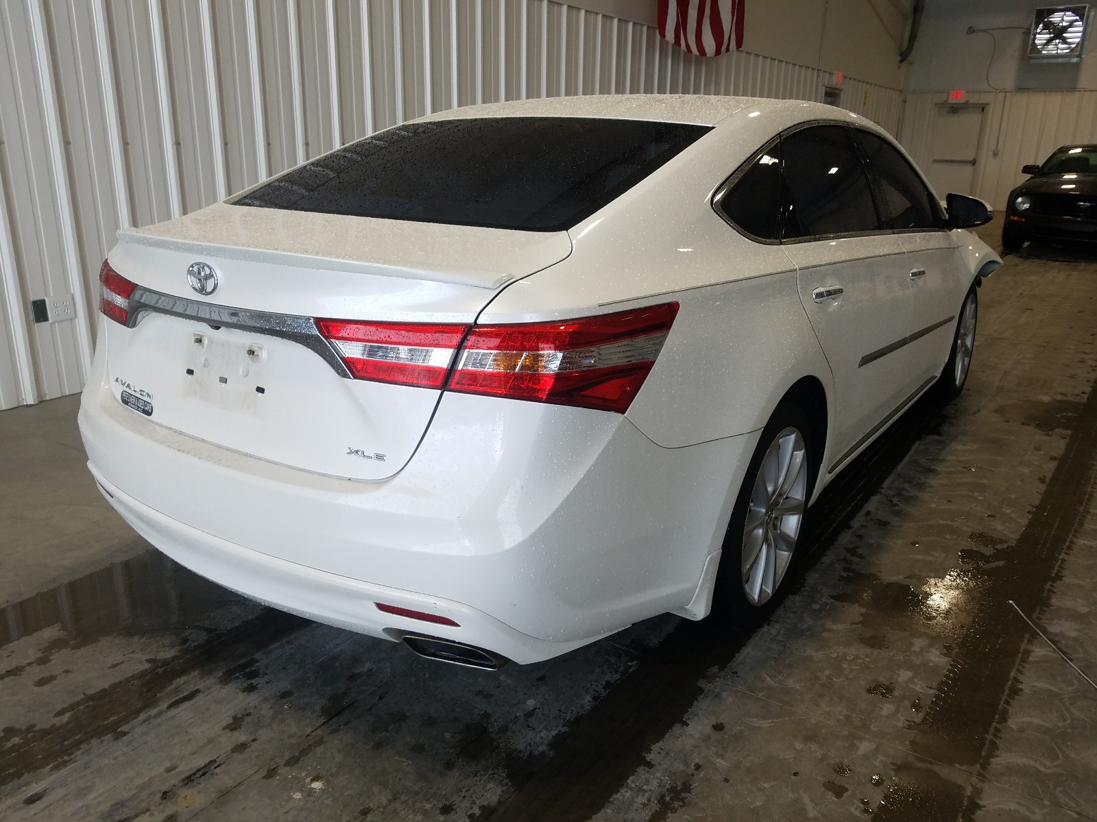 Photo 4 from auction – 2014 TOYOTA AVALON BAS with VIN 4T1BK1EB8EU101947