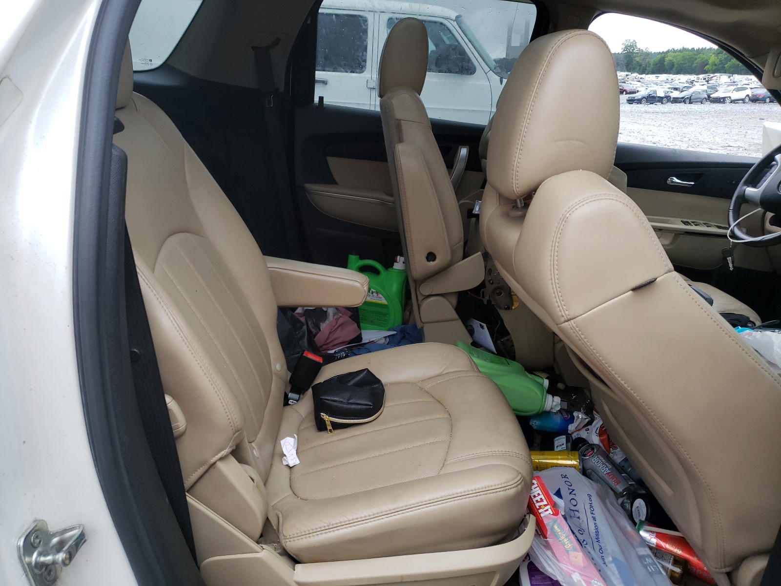 Photo 6 from auction – 2011 GMC ACADIA SLT with VIN 1GKKRSED5BJ222279