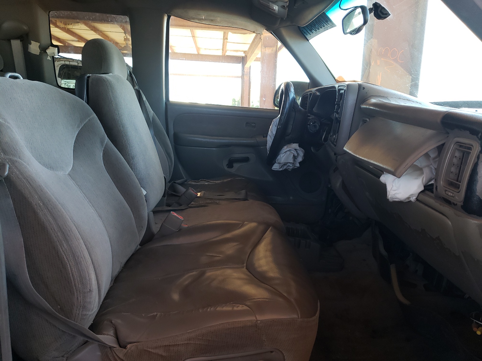 Photo 5 from auction – 1999 GMC NEW SIERRA with VIN 2GTEC19T9X1512712