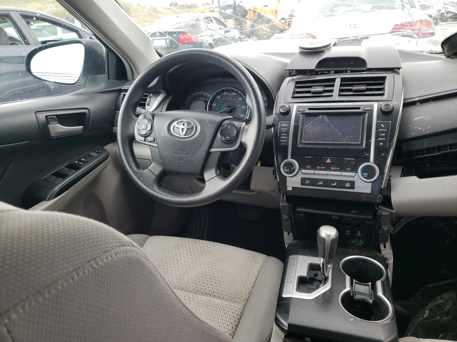Photo 9 from auction – 2013 TOYOTA CAMRY L with VIN 4T4BF1FK9DR296738
