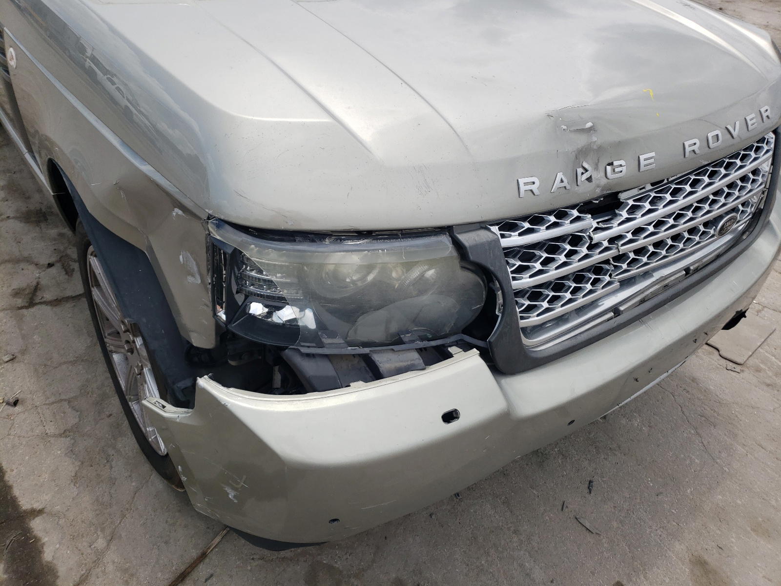 Photo 9 from auction – 2011 LAND ROVER RANGE ROVE with VIN SALMF1E49BA334678