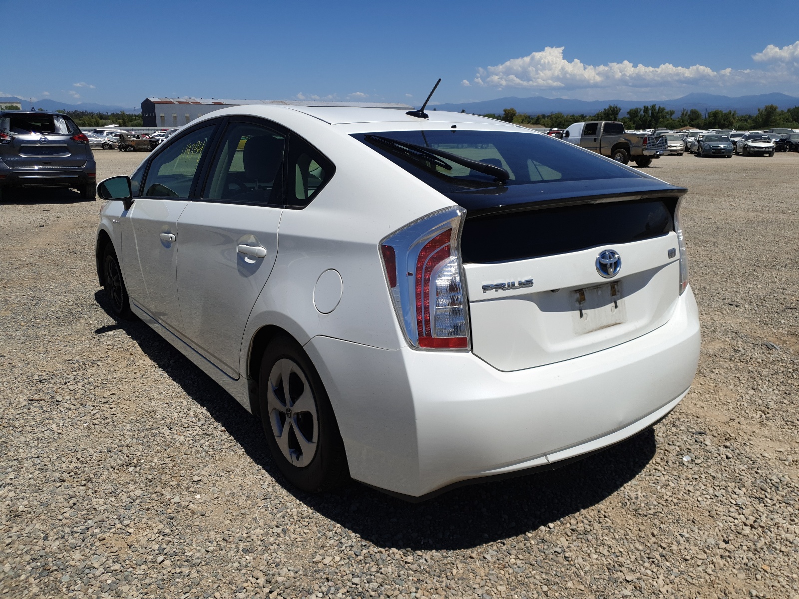 Photo 3 from auction – 2013 TOYOTA PRIUS with VIN JTDKN3DU7D5605523