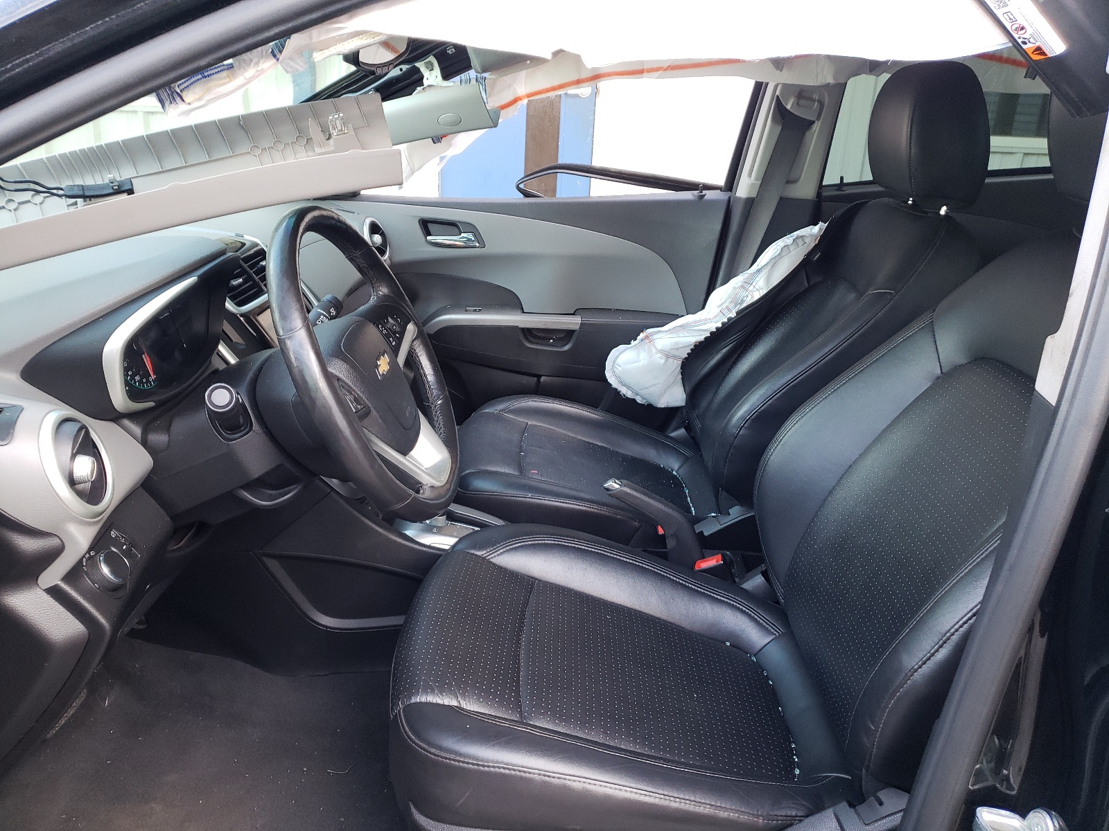 Photo 5 from auction – 2017 CHEVROLET SONIC PREM with VIN 1G1JF5SB5H4119514