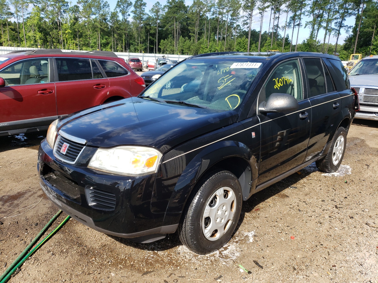 Photo 2 from auction – 2006 SATURN VUE with VIN 5GZCZ33D76S899437