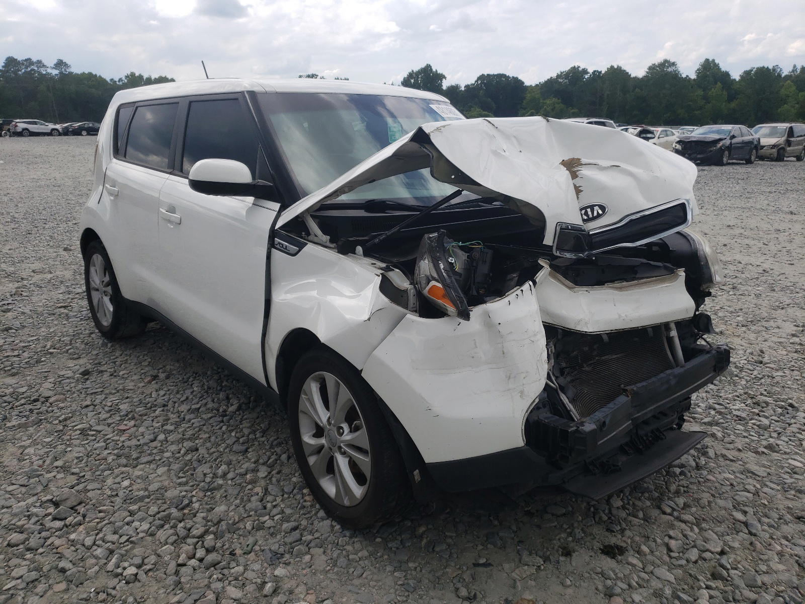 KIA SOUL + 2015 with VIN KNDJP3A57F7190911 - Photo from auction