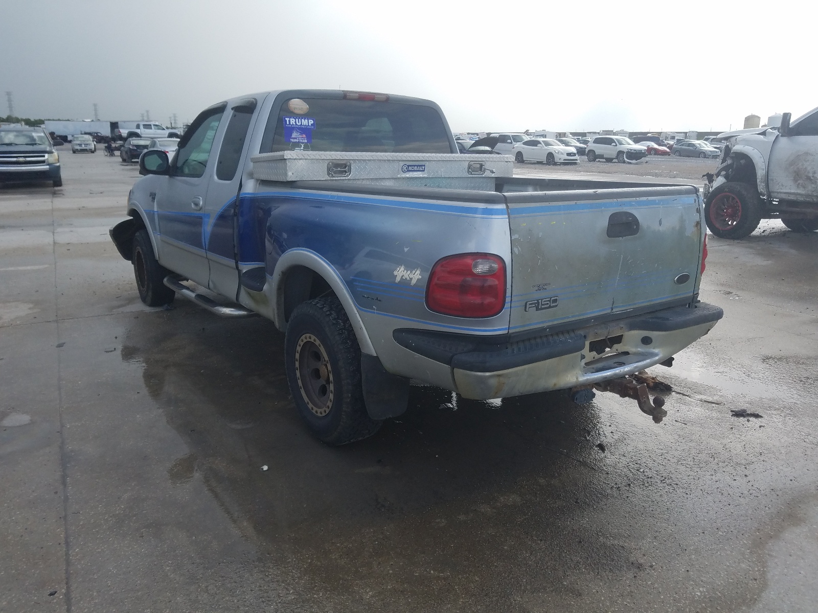 Photo 3 from auction – 2001 FORD F-150 with VIN 1FTRX08W41KE95983
