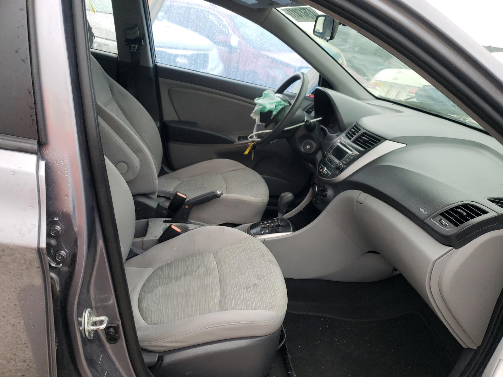 Photo 5 from auction – 2016 HYUNDAI ACCENT with VIN KMHCT4AE0GU018793