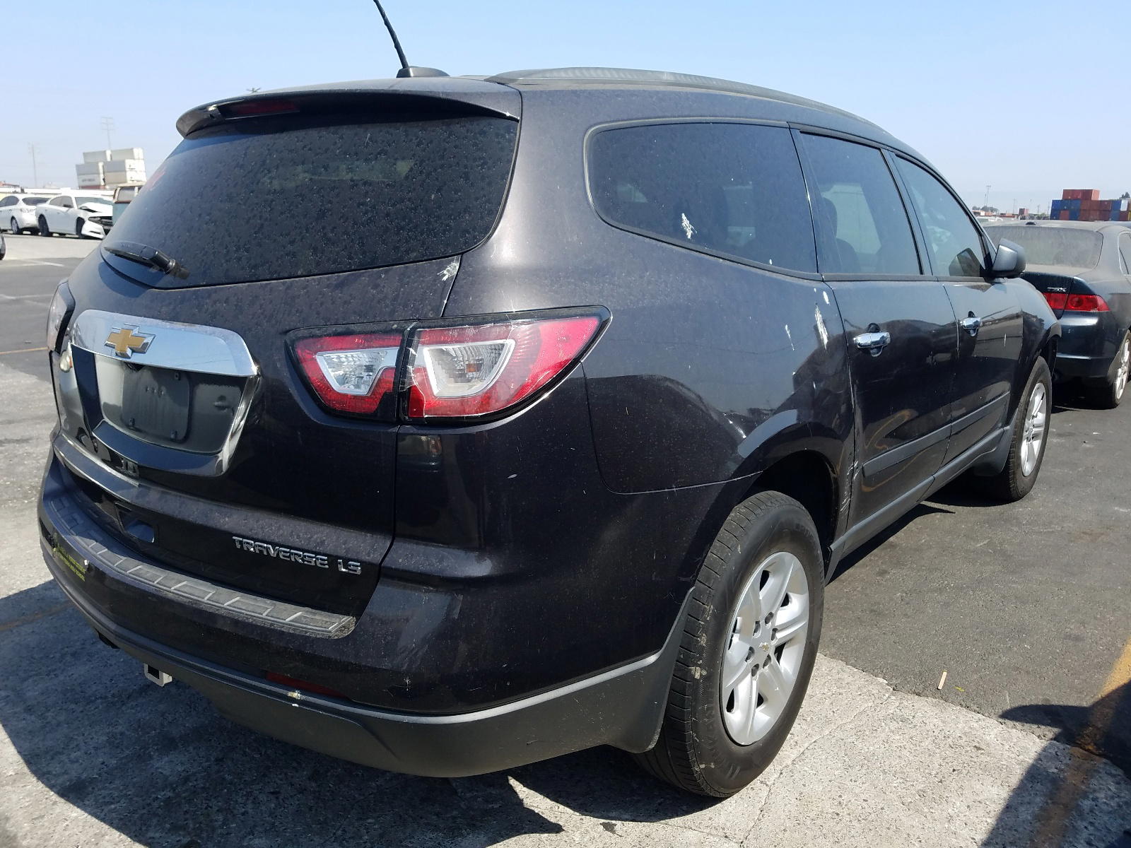 Photo 4 from auction – 2016 CHEVROLET TRAVERSE L with VIN 1GNKRFKD2GJ299780