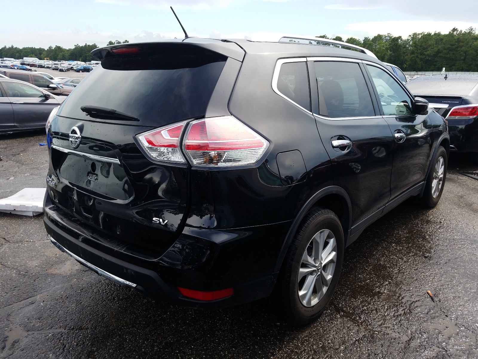 Photo 4 from auction – 2015 NISSAN ROGUE S with VIN KNMAT2MTXFP575542