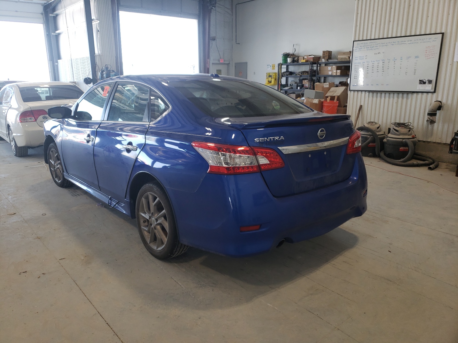 Photo 3 from auction – 2015 NISSAN SENTRA S with VIN 3N1AB7AP1FY233535
