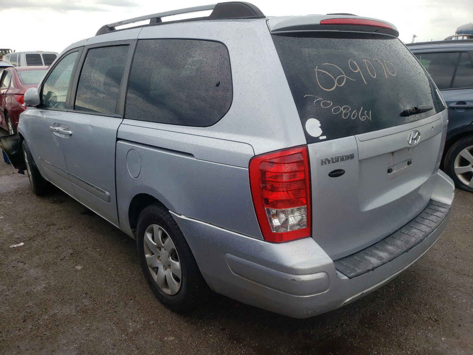 Photo 3 from auction – 2007 HYUNDAI ENTOURAGE with VIN KNDMC233376034158