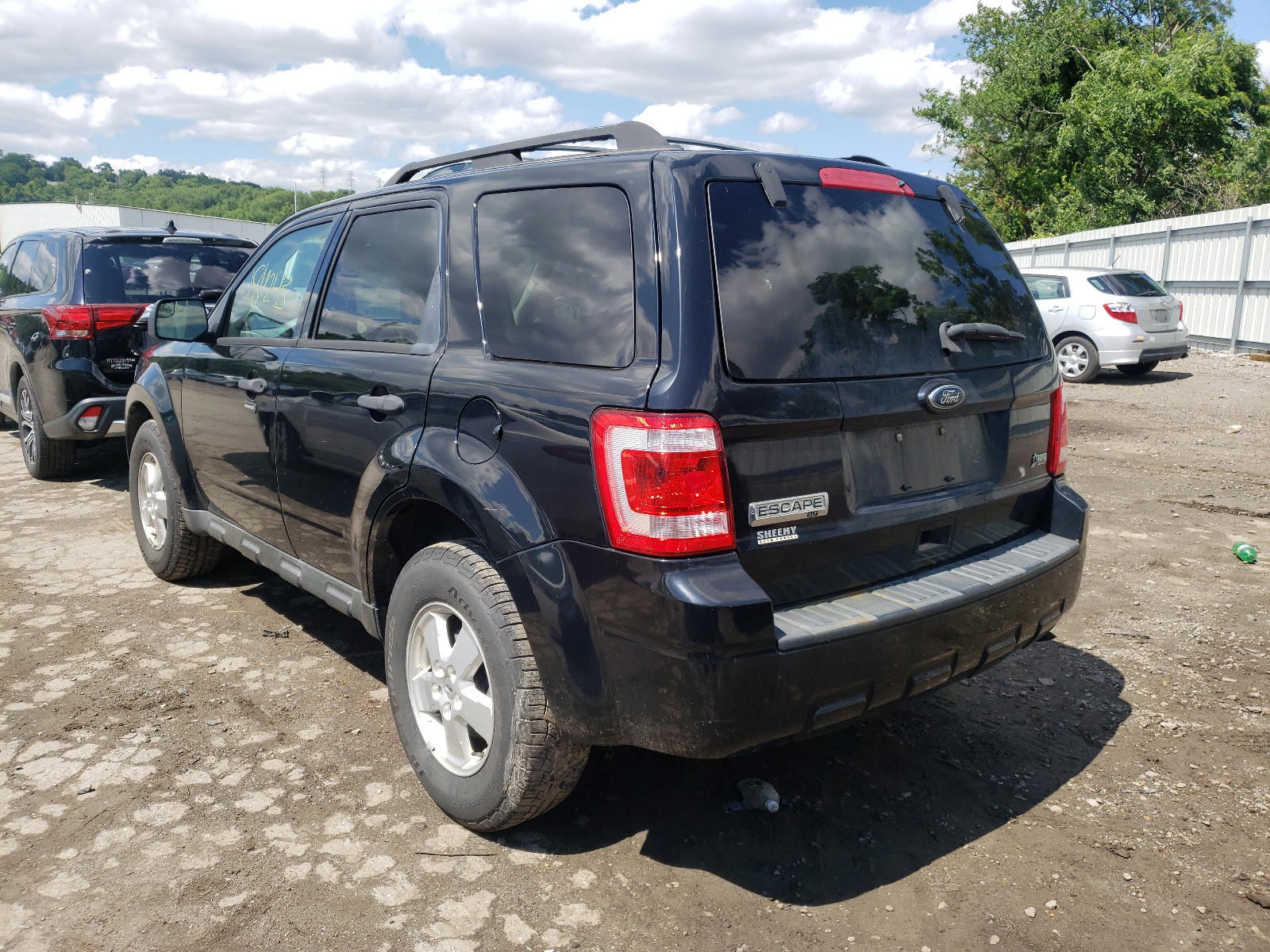 Photo 3 from auction – 2010 FORD ESCAPE XLT with VIN 1FMCU9DG2AKD24940