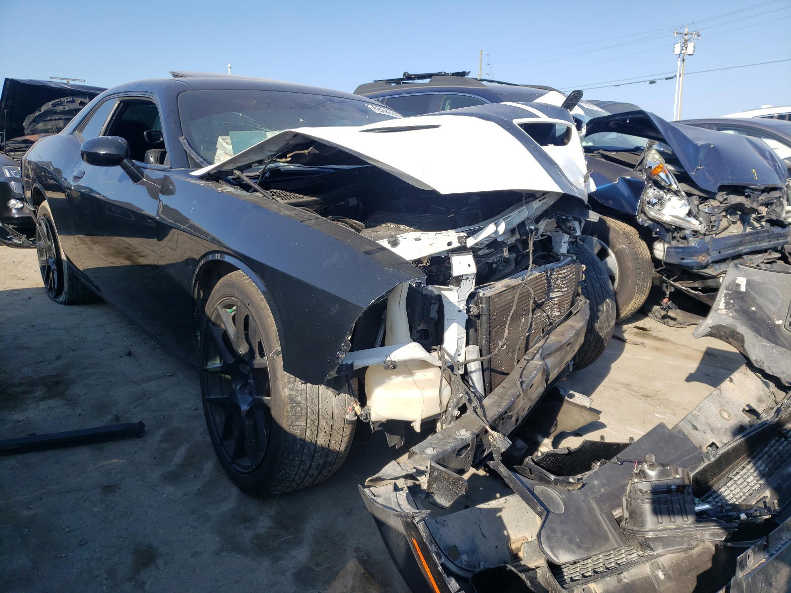 DODGE CHALLENGER 2015 with VIN 2C3CDZFJ5FH718920 - Photo from auction