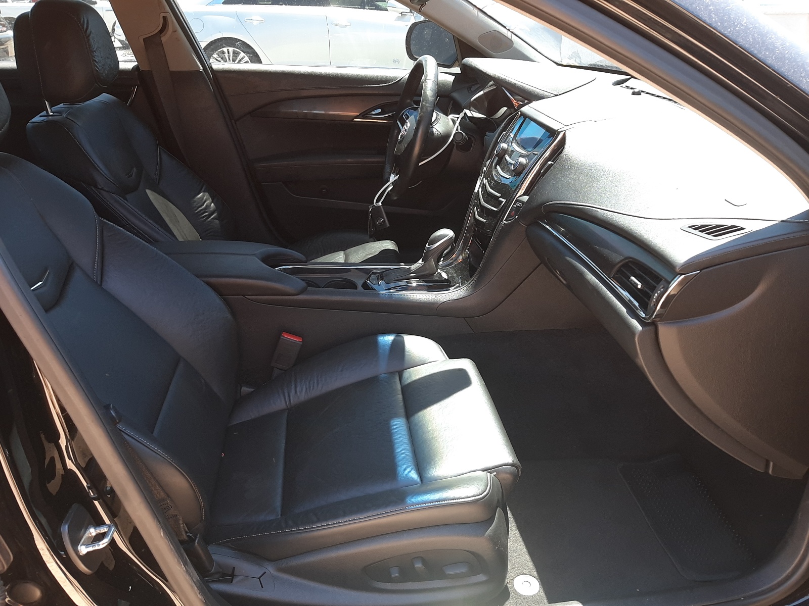Photo 5 from auction – 2013 CADILLAC ATS with VIN 1G6AA5RAXD0167372