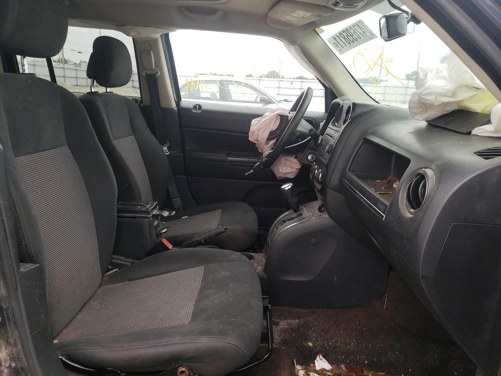 Photo 5 from auction – 2014 JEEP PATRIOT LA with VIN 1C4NJPFB4ED717702