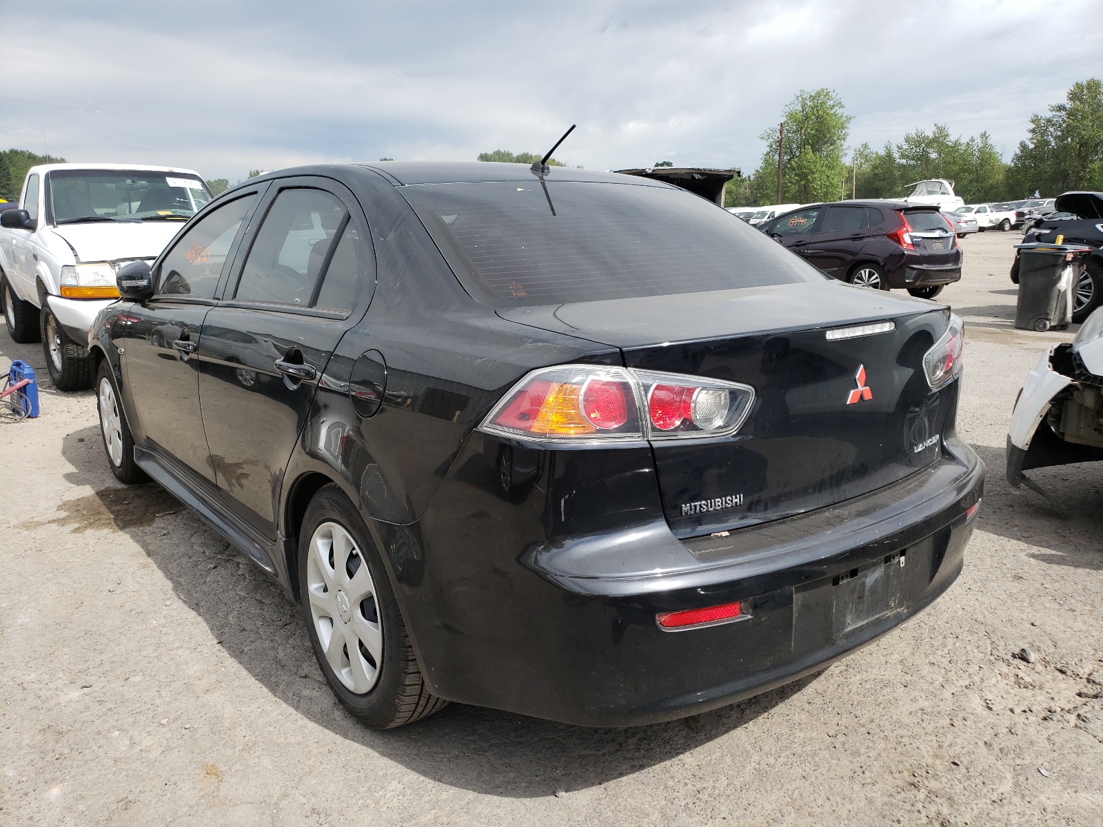Photo 3 from auction – 2015 MITSUBISHI LANCER ES with VIN JA32U2FU5FU011918