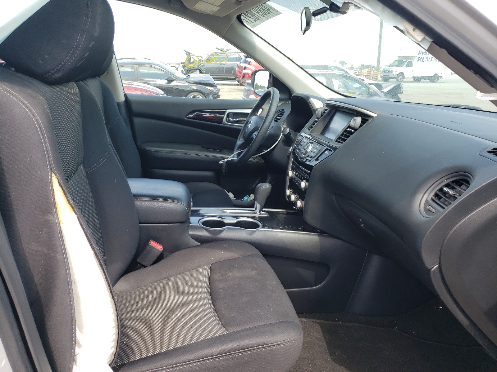 Photo 5 from auction – 2018 NISSAN PATHFINDER with VIN 5N1DR2MNXJC603140