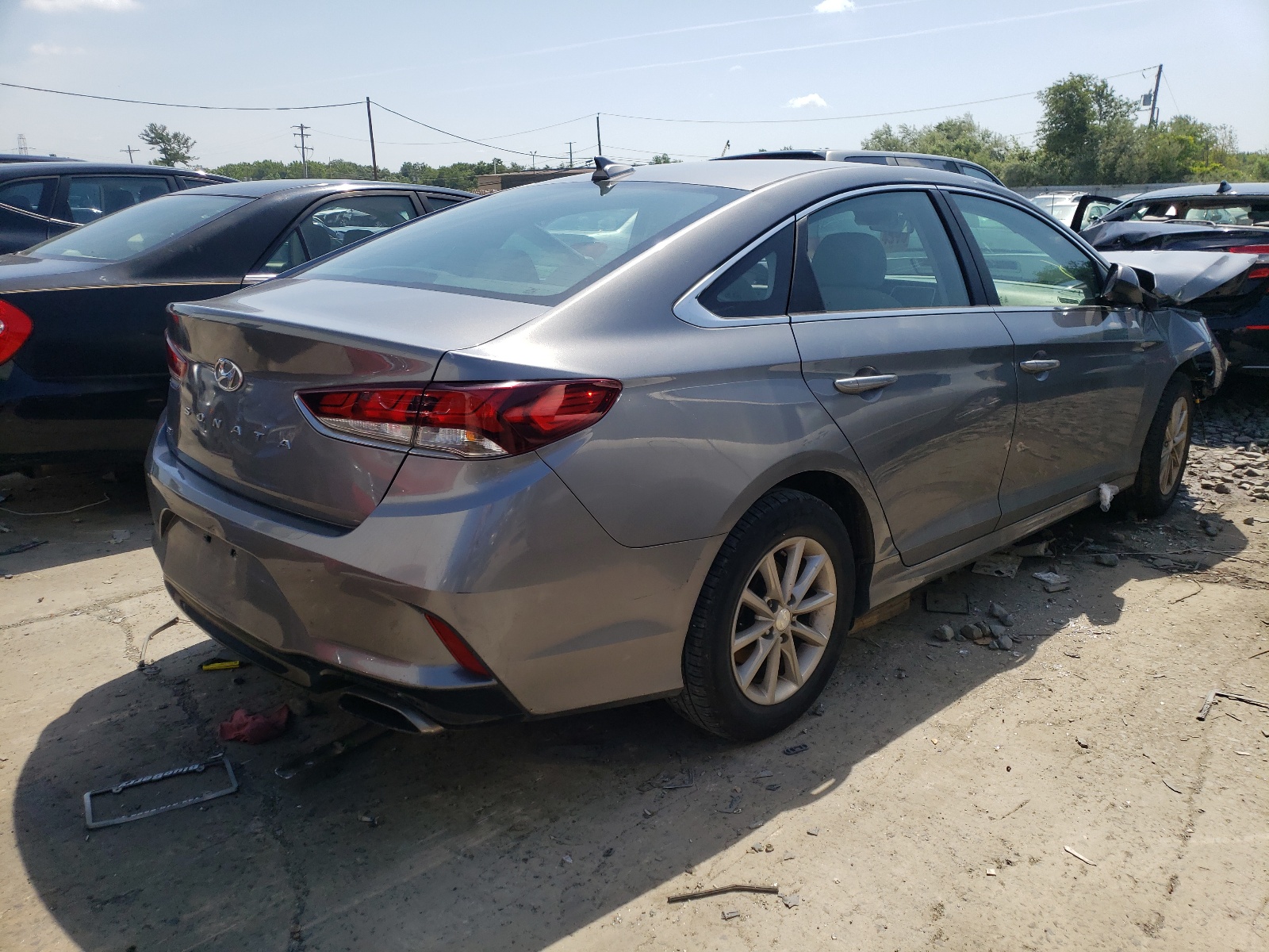 Photo 4 from auction – 2019 HYUNDAI SONATA SE with VIN 5NPE24AF3KH752470