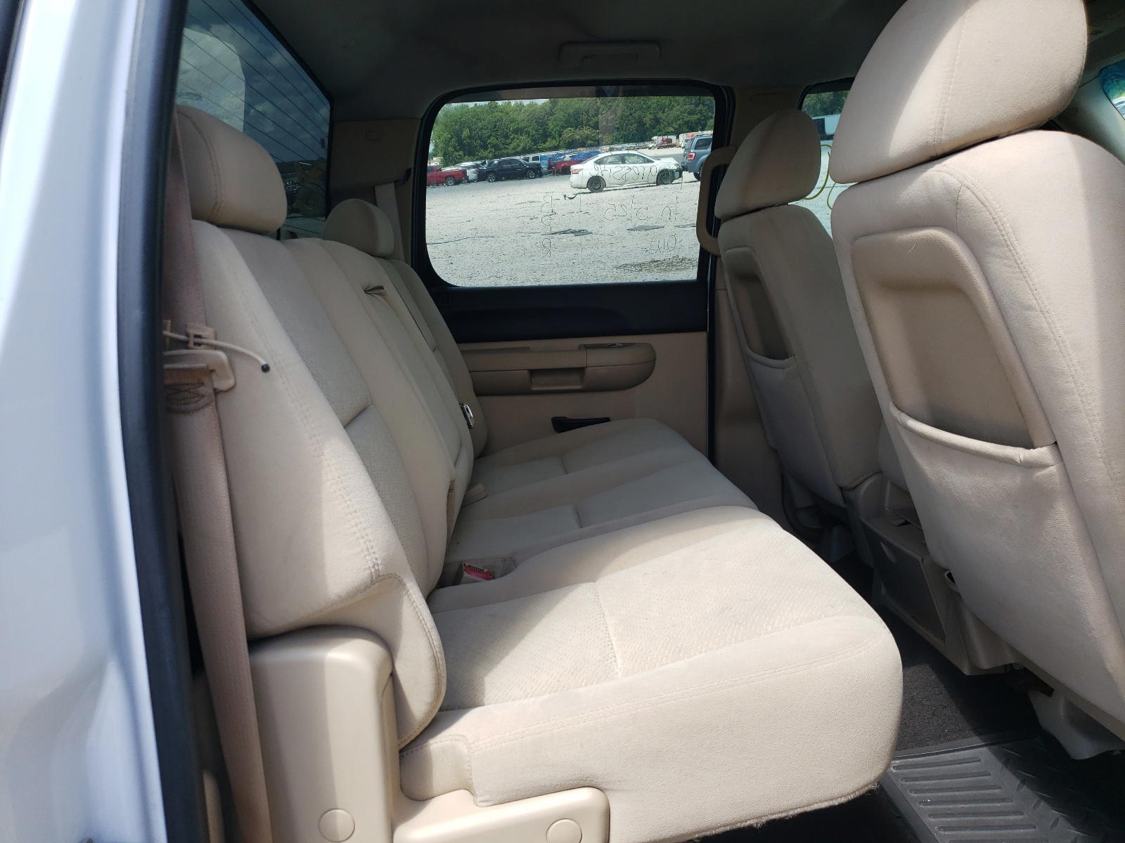 Photo 6 from auction – 2007 CHEVROLET SILVERADO with VIN 2GCEK13M971517140